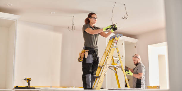 Best Licensed Electrician  in Independence, OH